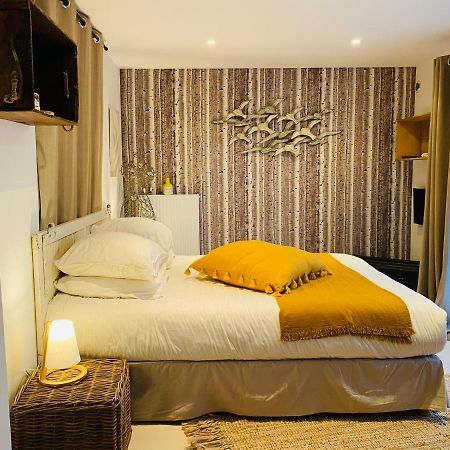 Le 19 Bed & Breakfast Sene Exterior photo