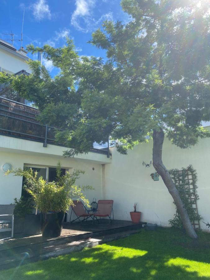Le 19 Bed & Breakfast Sene Exterior photo